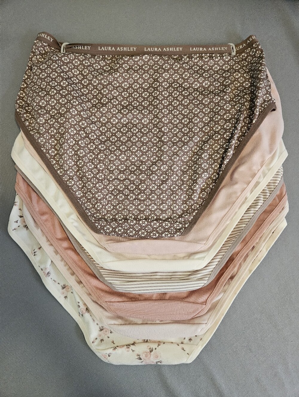 NWT Laura Ashley Women's Brief Underwear Pack of 7 Floral Multi, Size XL - Picture 2 of 11